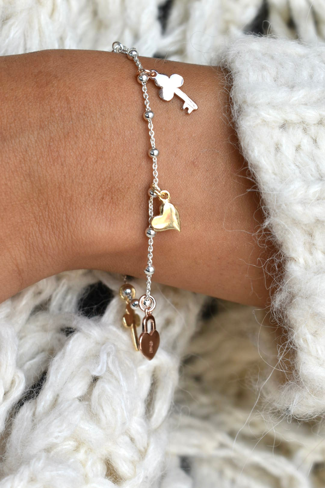 Bracciale charms chiave del cuore