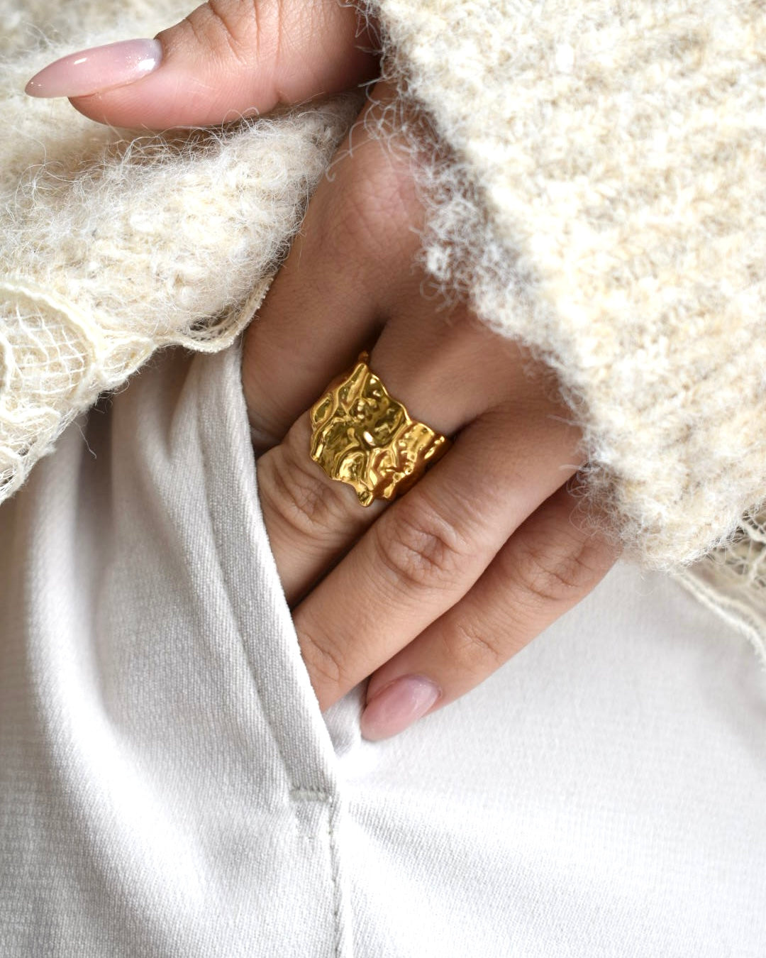 Anello Fascia Martellata