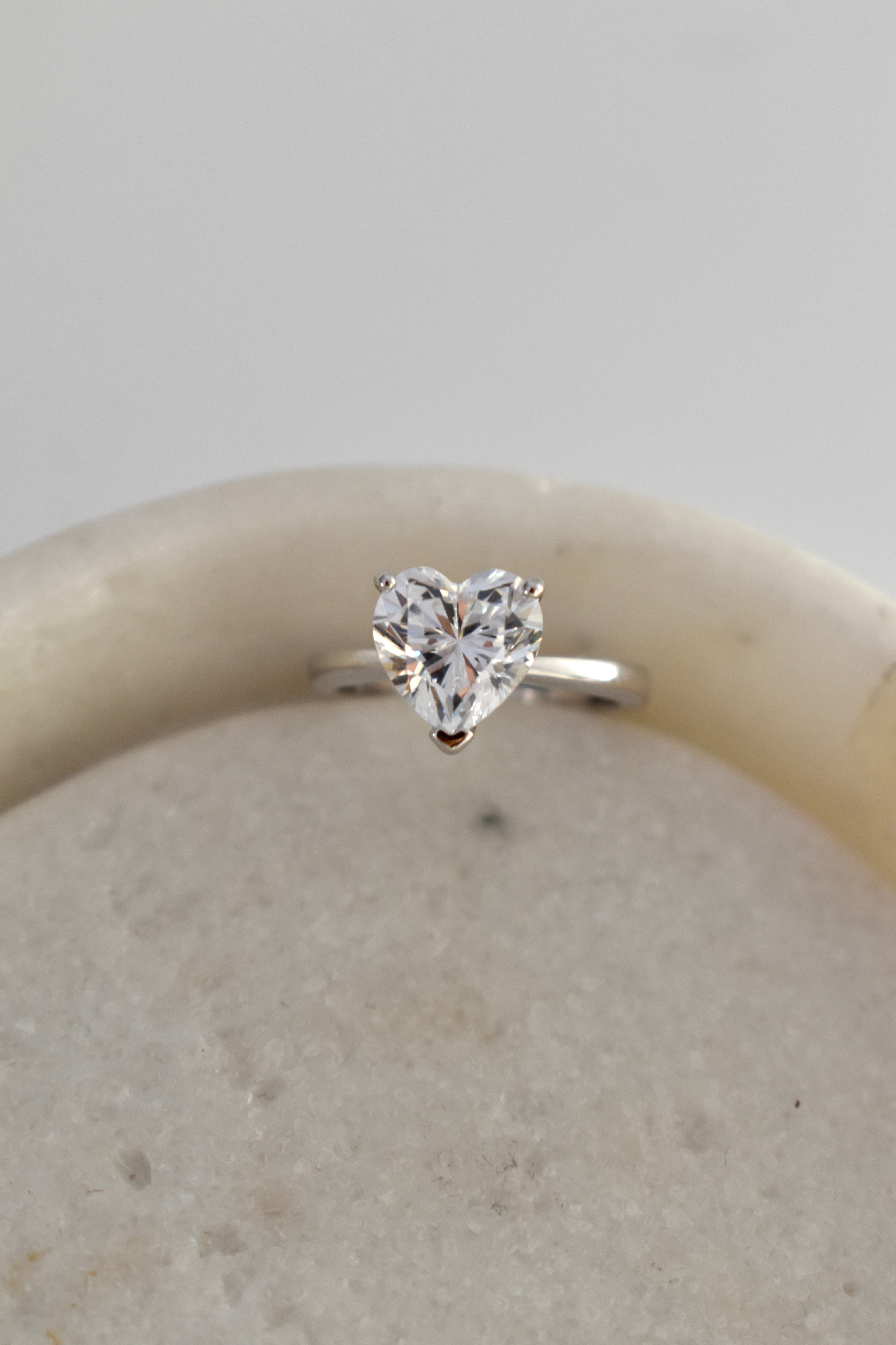 Anello solitario cuore big