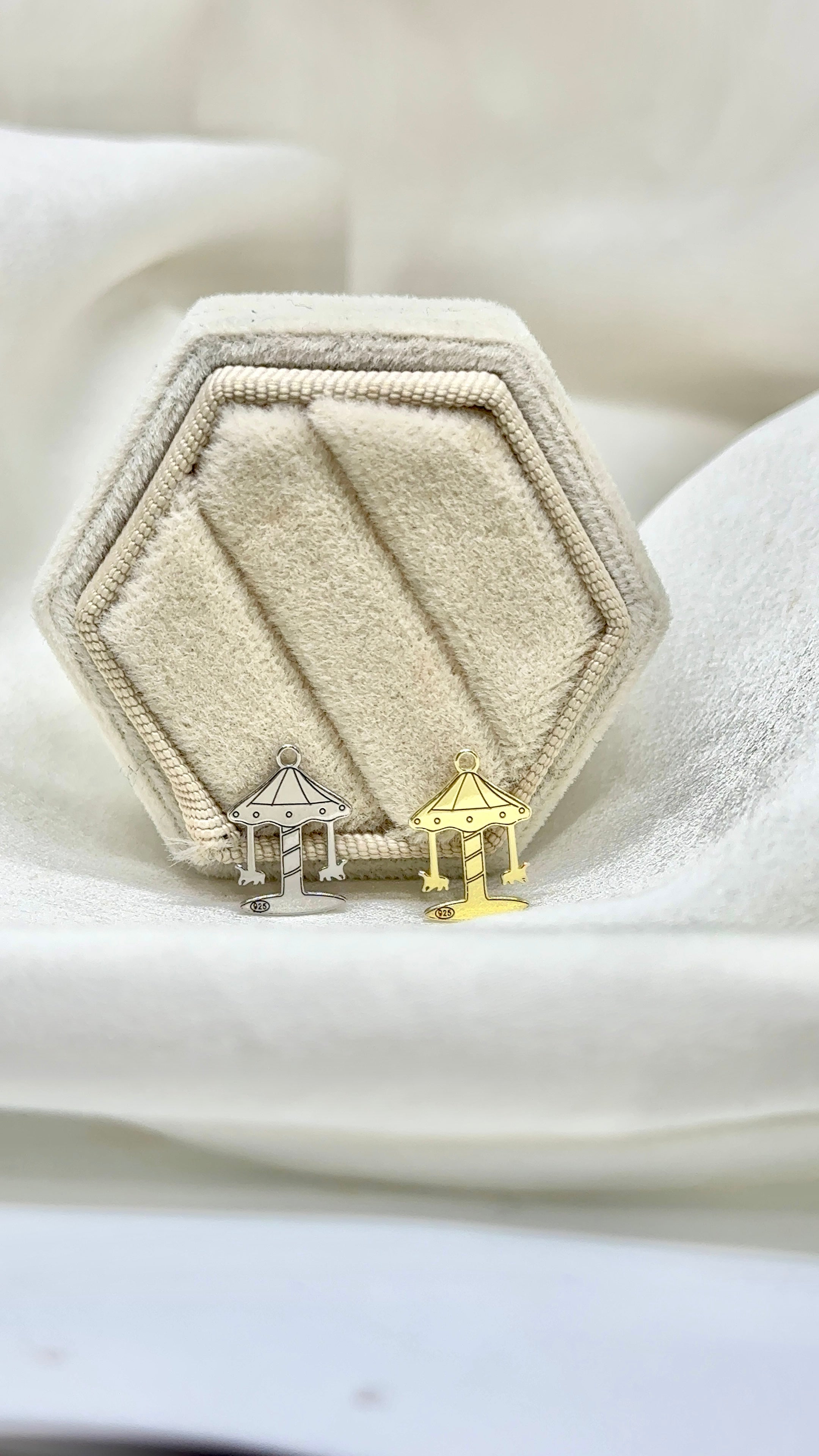 Charm Giostrina ðŸŽ