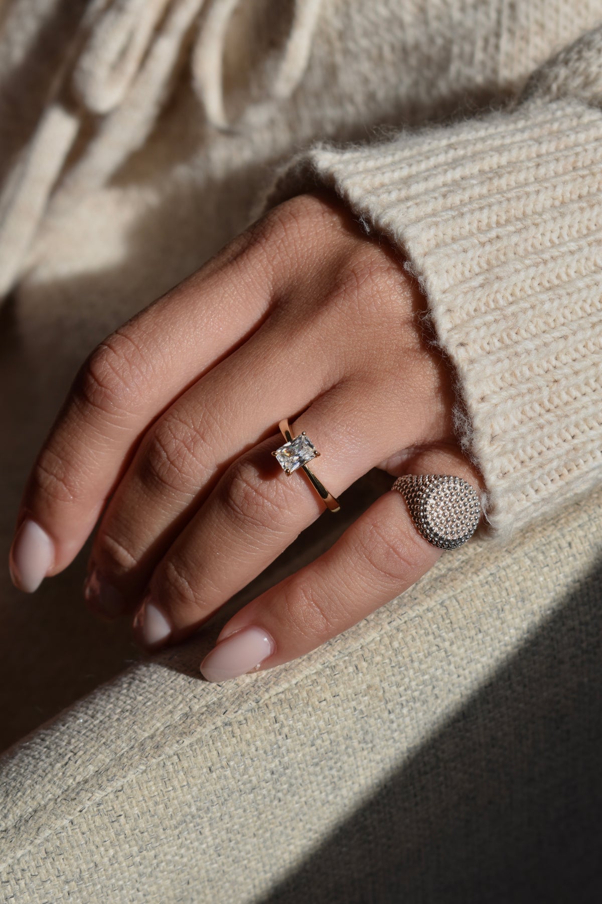 Anello solitario baguette mini