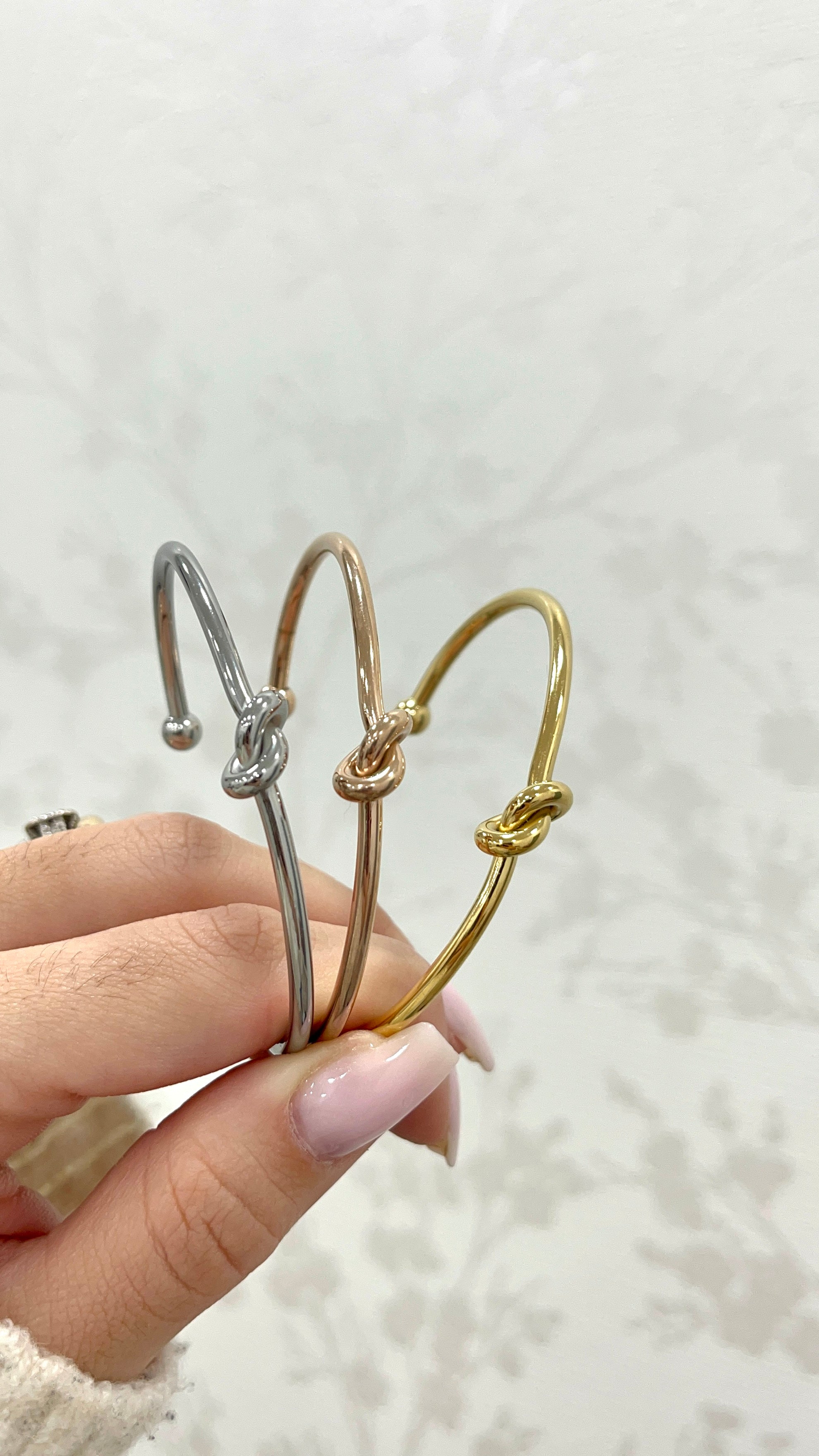 Bracciale nodo rigido