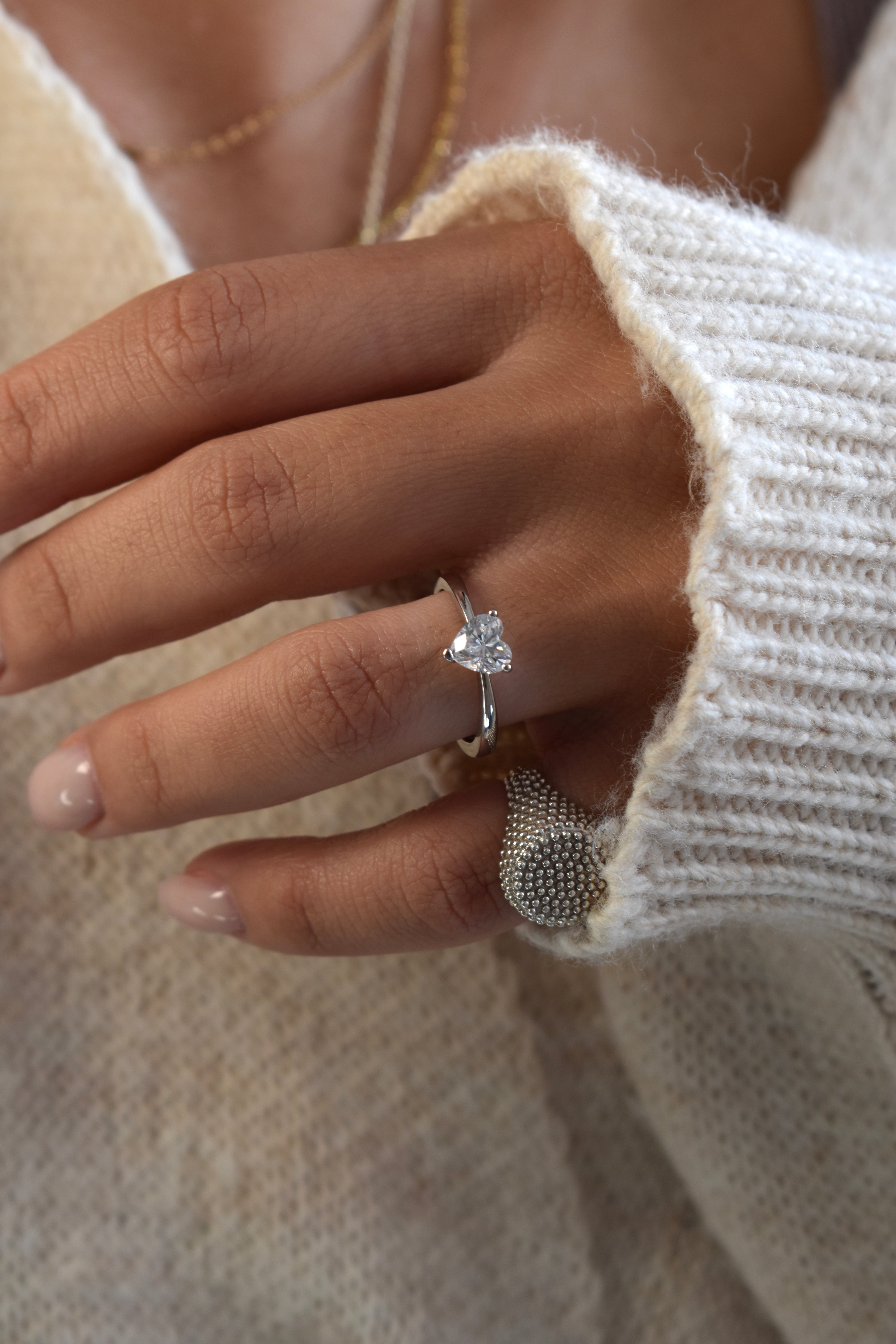 Anello solitario cuore mini