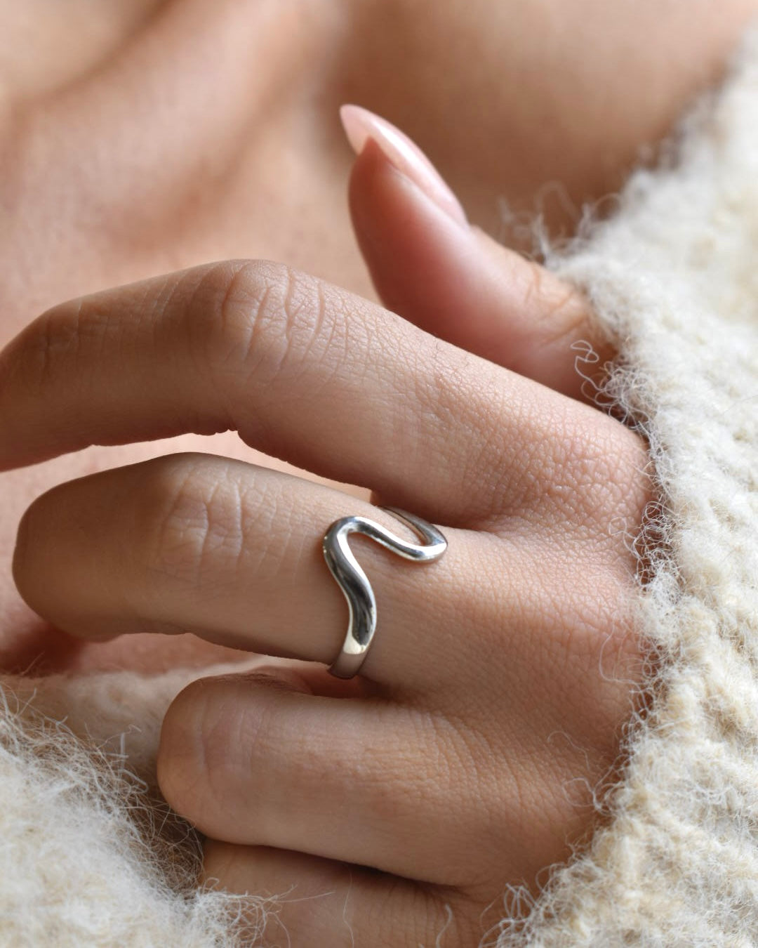 Anello Wave