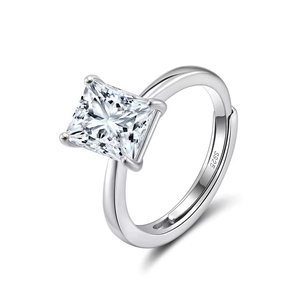 Anello solitario baguette mini