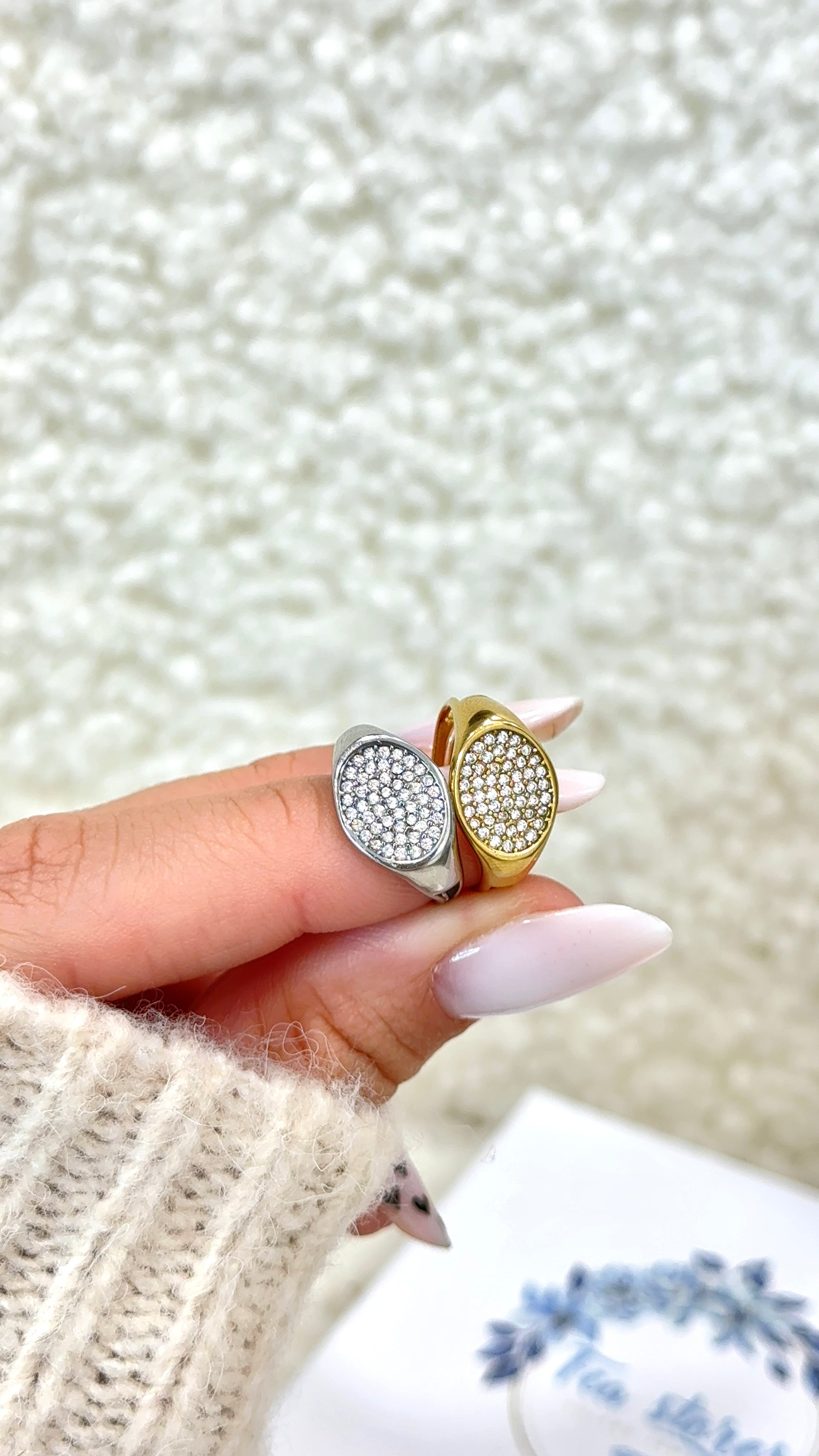 Anello ovale strass