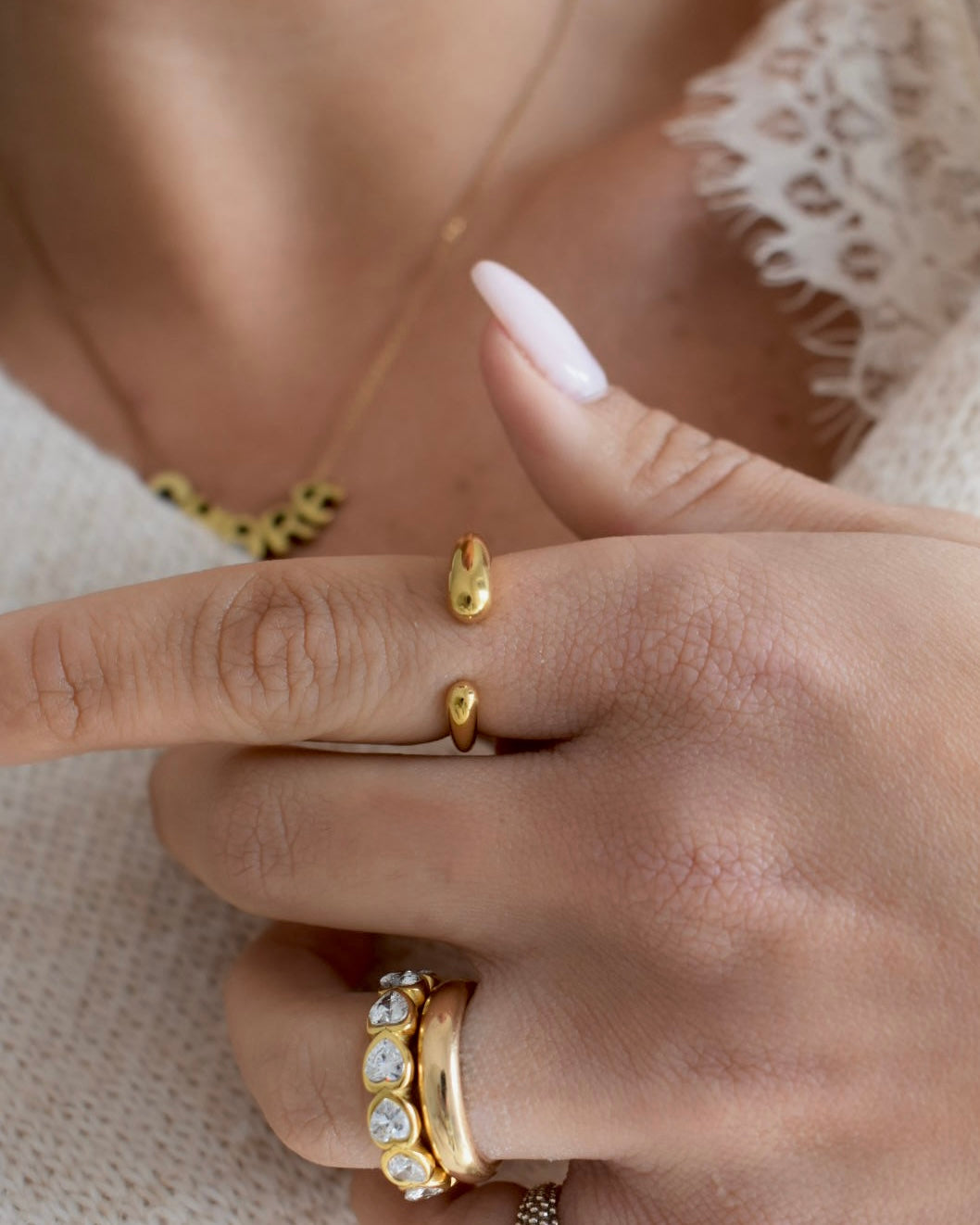 Anello Hug
