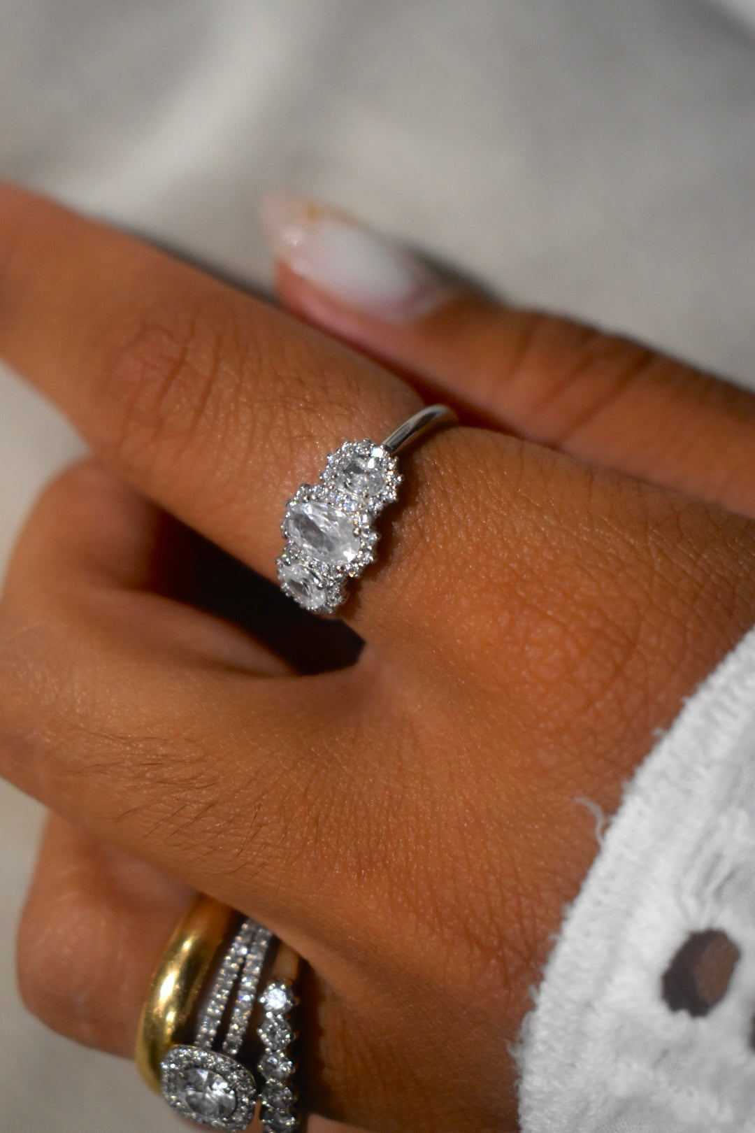 Anello kate trilogy bianco