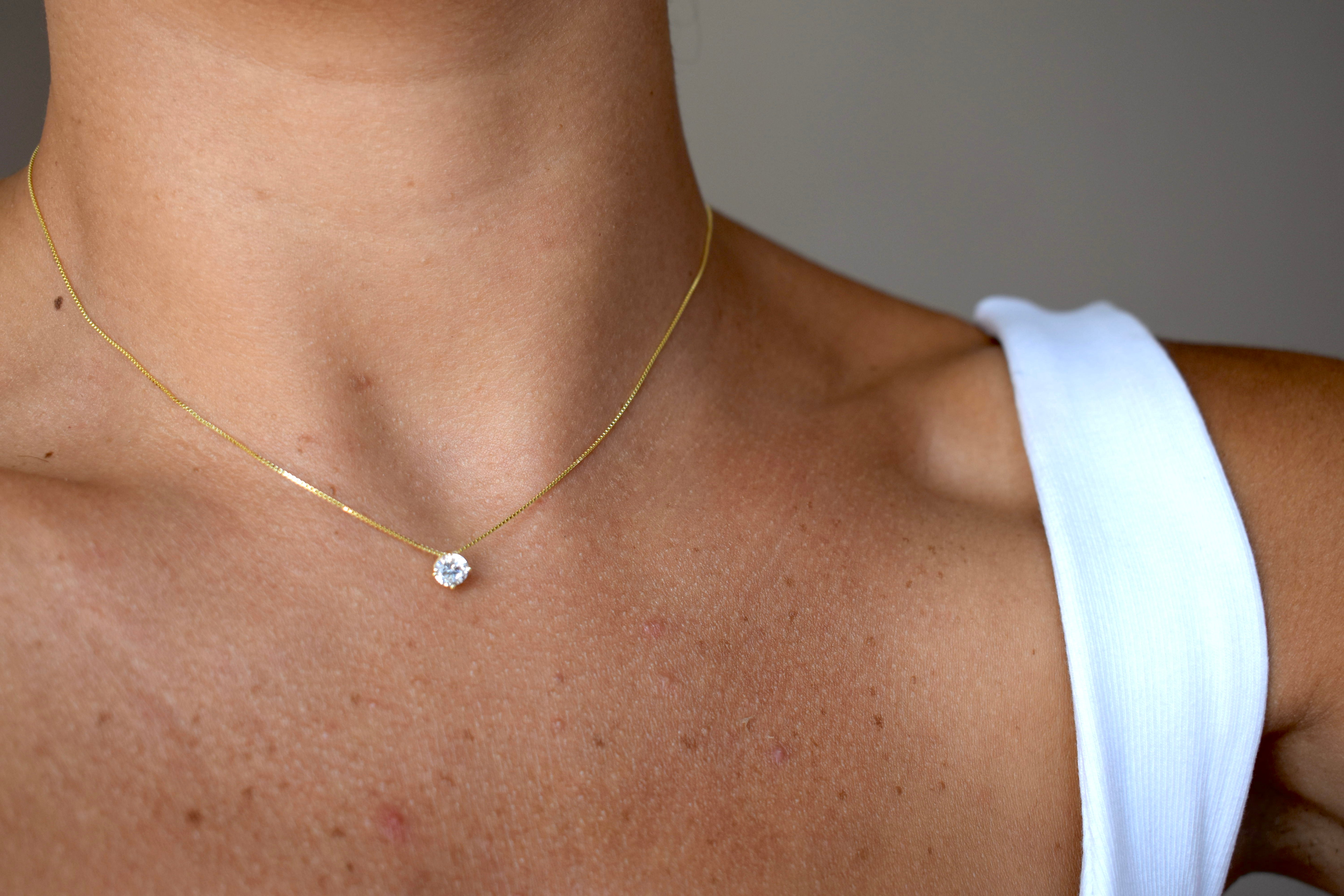 Collana punto luce